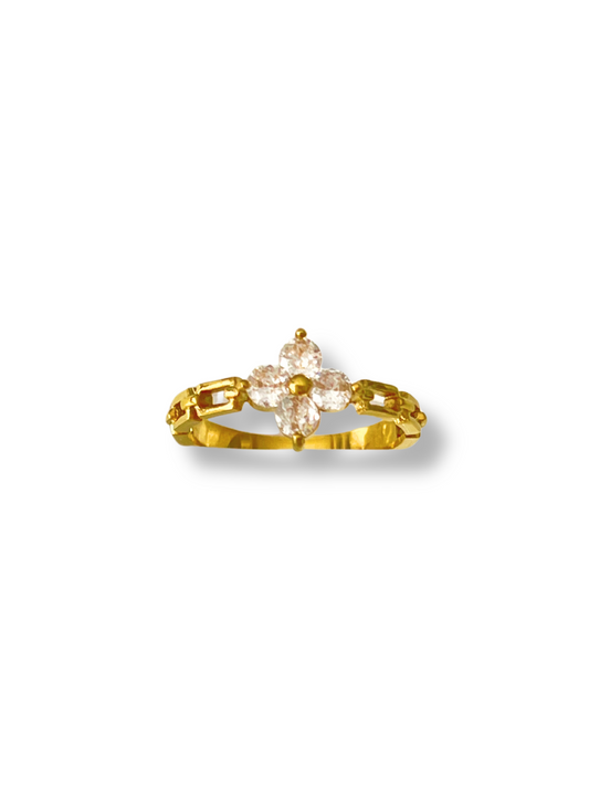 LUVENNE CLOVER RING